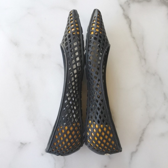 AUTHENTIC Jimmy Choo Black Gianna Pointed Toe Flats Size 38 - Picture 4 of 8